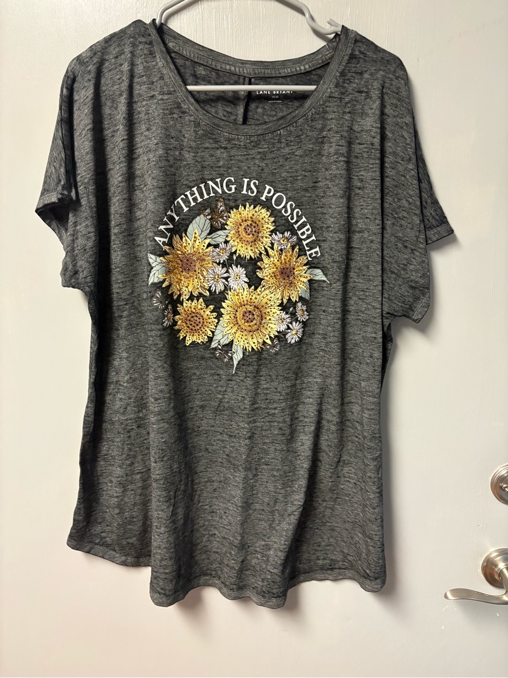 Lane Bryant Gray 'Anything Is Possible' Sunflower Graphic Tee size 18/20